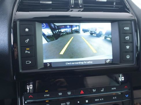 Used 2017 Jaguar XE Premium AWD/4WD image 26