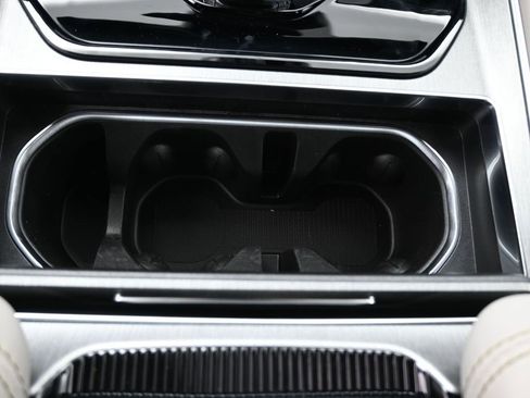 New 2025 Jeep Wagoneer Series II w/ Convenience Group I image 4