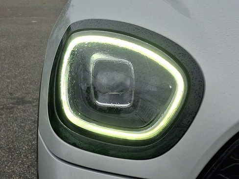 Certified 2023 MINI Cooper Countryman S image 9