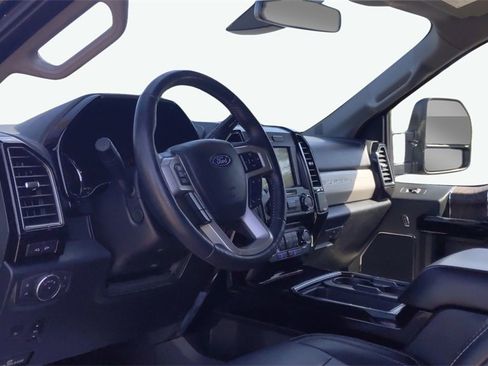 Used 2018 Ford F250 Lariat w/ Lariat Ultimate Package image 15