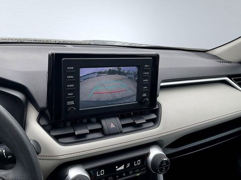 Used 2019 Toyota RAV4 XLE image 25