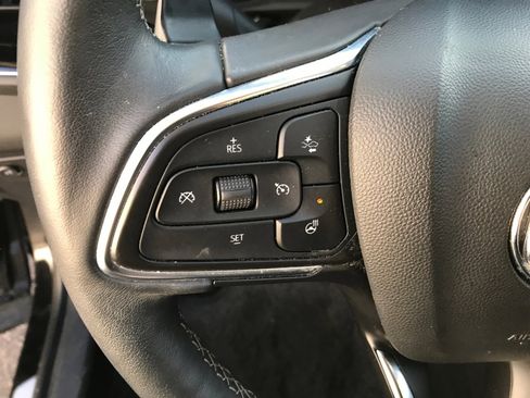 Certified 2023 Buick Envision Avenir image 32