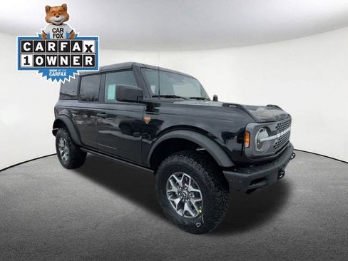 Used 2025 Ford Bronco Badlands image 2