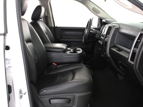 Used 2019 RAM 1500 Tradesman w/ Tradesman SXT Package image 42