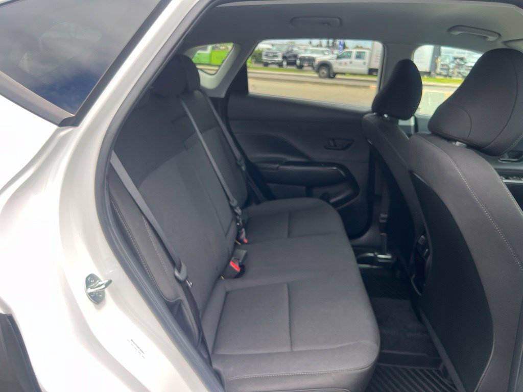 Used 2025 Hyundai Kona SEL AWD/4WD image 40