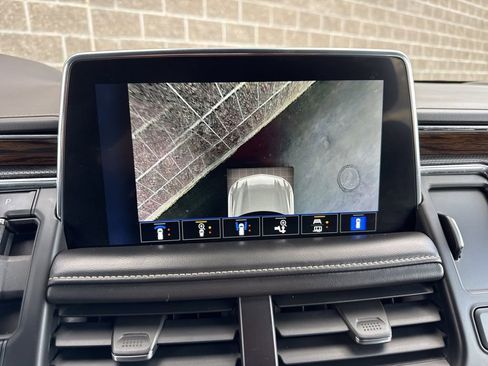 Used 2023 Chevrolet Tahoe Premier AWD/4WD image 27