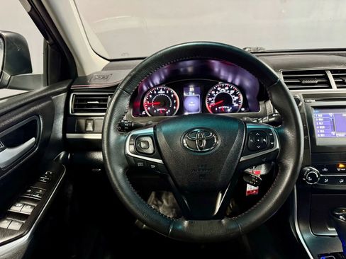 Used 2017 Toyota Camry XSE image 14