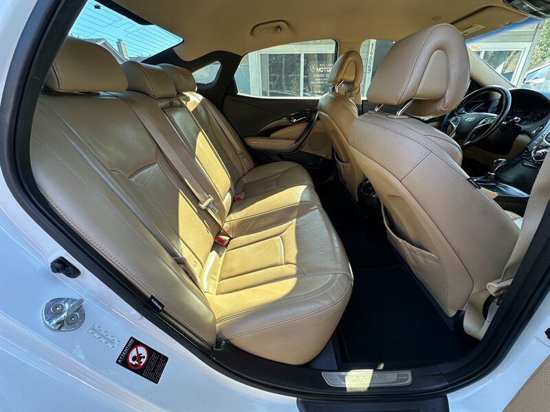 Used 2012 Hyundai Azera FWD image 17