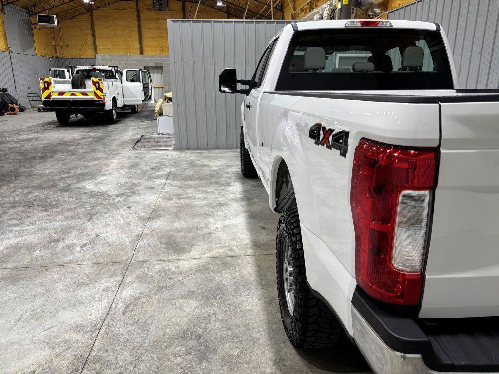 Used 2017 Ford F250 XL w/ Power Equipment Group AWD/4WD image 9