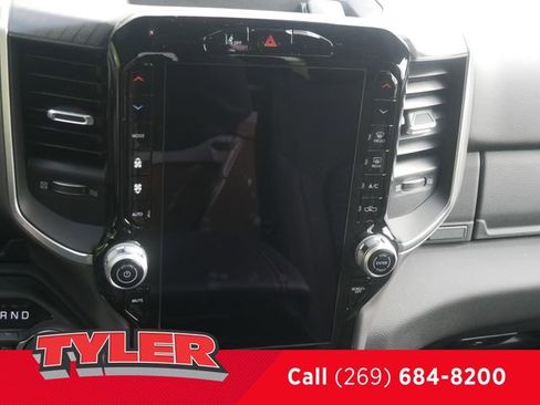 New 2026 RAM 1500 Big Horn AWD/4WD image 34