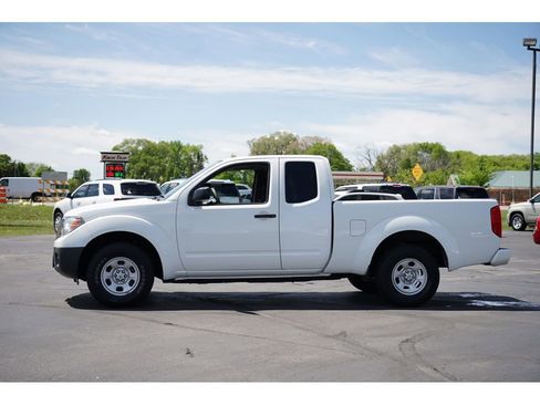 Used 2019 Nissan Frontier S image 6