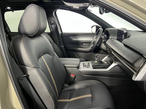 Used 2025 MAZDA CX-70 3.3 Turbo w/ Premium Plus Pkg image 34