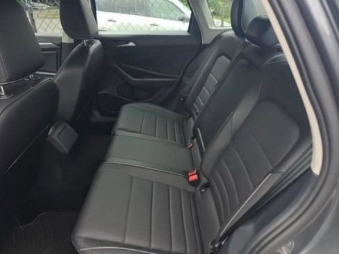 Used 2022 Volkswagen Jetta SE FWD image 8