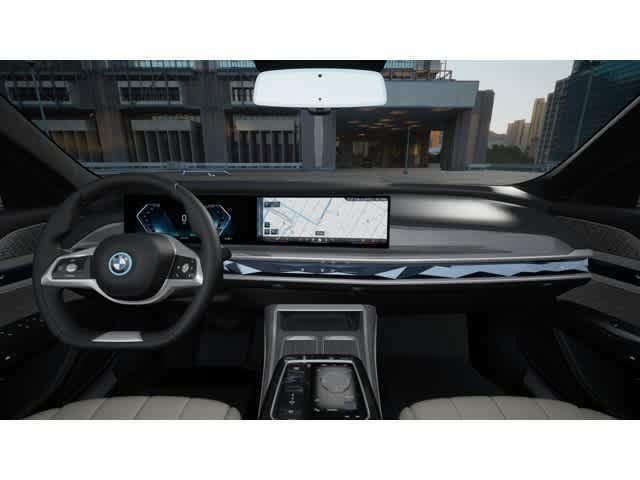 Used 2025 BMW i7 eDrive50 w/ Executive Package RWD image 10
