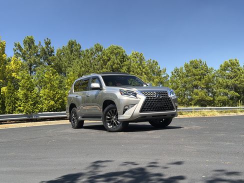 Used 2023 Lexus GX 460 Premium w/ Premium Package AWD/4WD image 27