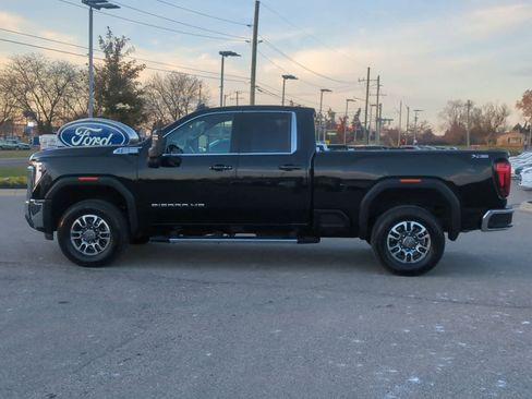 Used 2025 GMC Sierra 2500 SLE image 5