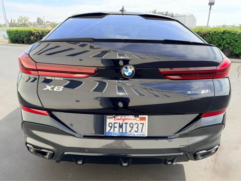 Used 2023 BMW X6 xDrive40i w/ M Sport Package image 4
