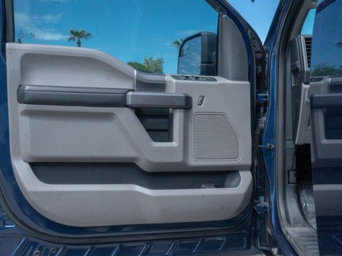 Used 2019 Ford F150 XLT w/ Equipment Group 302A Luxury RWD image 8