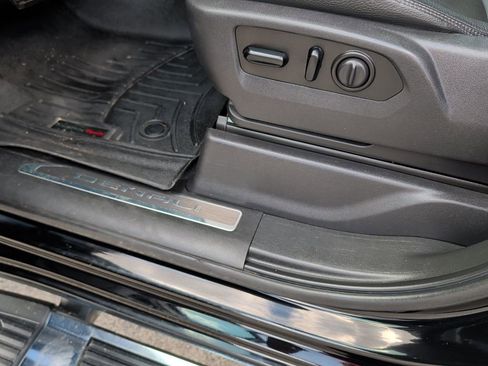 Used 2020 GMC Sierra 2500 Denali w/ Denali Ultimate Package image 15