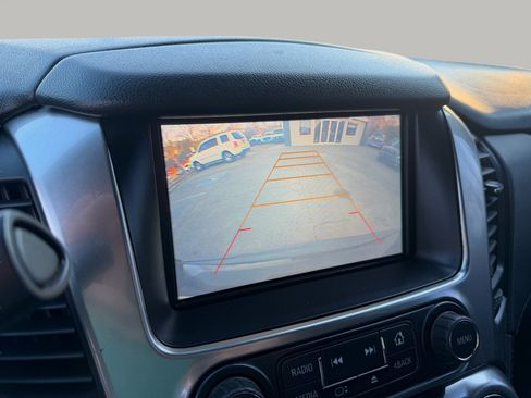 Used 2016 Chevrolet Suburban LT image 22