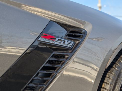 Used 2016 Chevrolet Corvette Z06 w/ 2LZ Preferred Equipment Group image 16