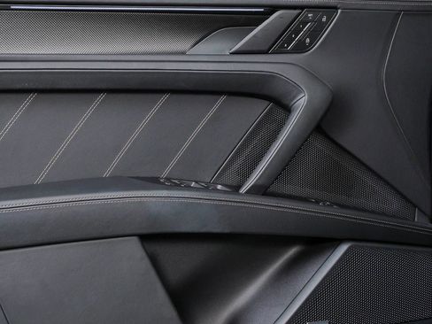 New 2026 Porsche Cayenne Turbo AWD/4WD image 6