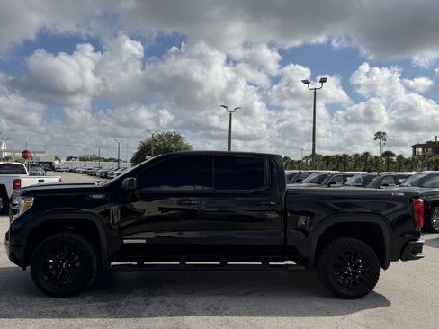 Used 2020 GMC Sierra 1500 Elevation w/ Elevation Value Package AWD/4WD image 8