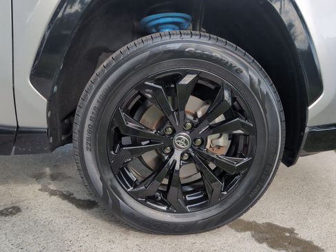 Used 2023 Toyota RAV4 XSE AWD/4WD image 13