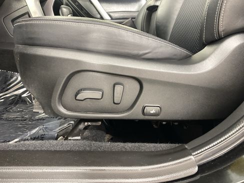 Used 2018 Subaru Forester 2.5i Premium w/ Kicker Audio Upgrade Package AWD/4WD image 18
