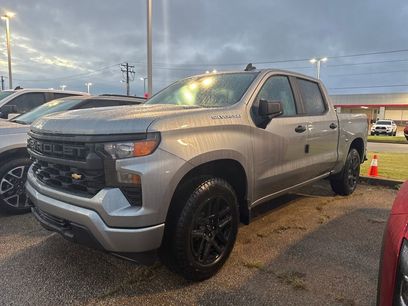 New 2026 Chevrolet Silverado 1500 Custom w/ Turbomax Blackout Package