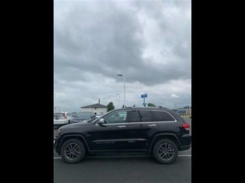 Used 2019 Jeep Grand Cherokee Limited w/ Luxury Group II AWD/4WD image 14