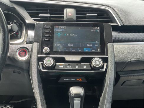 Used 2019 Honda Civic Sport image 8