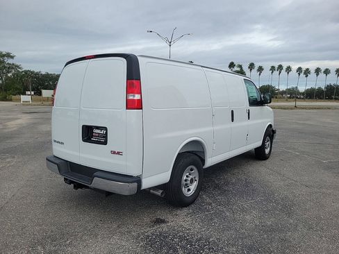 New 2025 GMC Savana 2500 w/ Driver Convenience Package RWD image 5