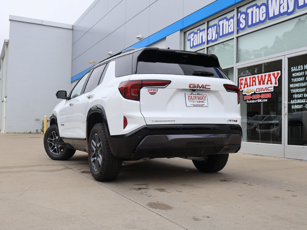 New 2027 GMC Terrain AT4 w/ Convenience Package III AWD/4WD image 37