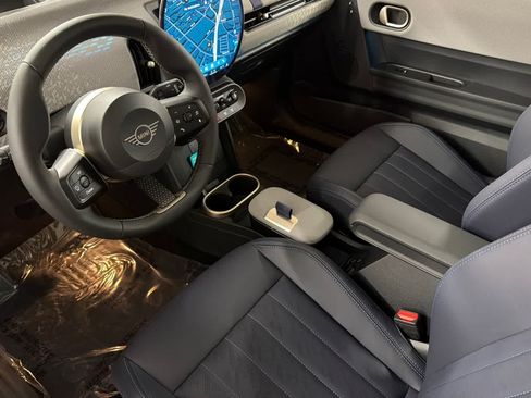 New 2026 MINI Cooper 2-Door Hardtop FWD image 11