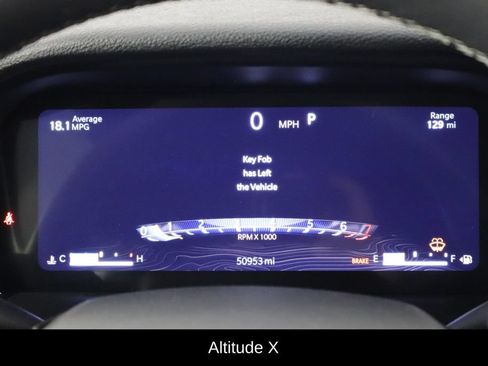 Used 2024 Jeep Grand Cherokee L Altitude RWD image 11