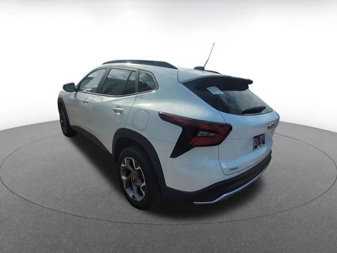 Used 2025 Chevrolet Trax LT image 5