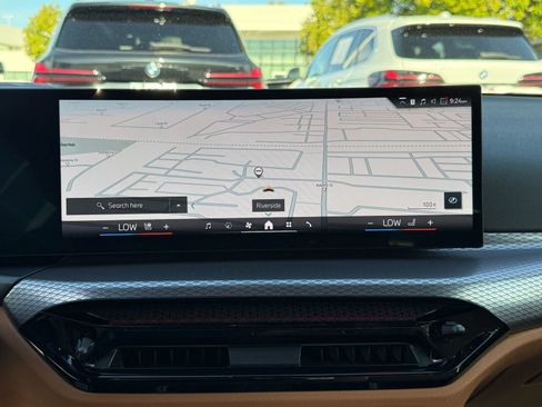 Used 2025 BMW 330i Sedan w/ Premium Package image 27