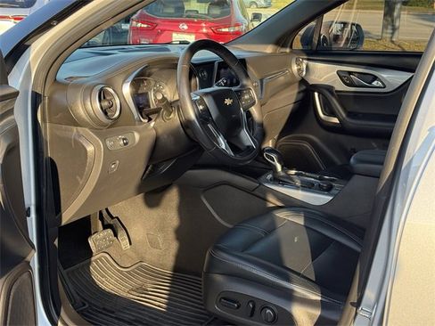 Used 2019 Chevrolet Blazer LT image 13