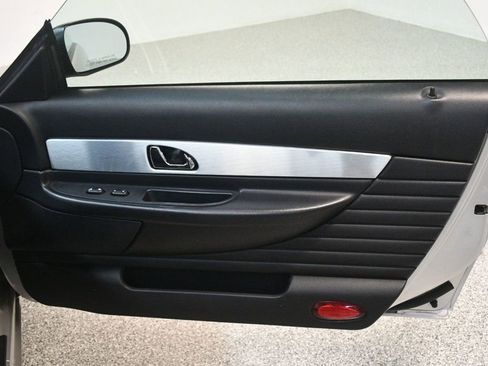 Used 2004 Ford Thunderbird RWD image 21