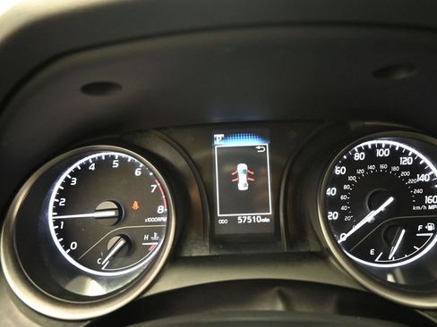 Used 2024 Toyota Camry SE FWD image 19