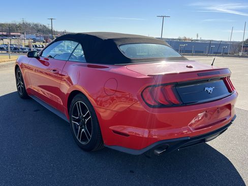 Used 2021 Ford Mustang Premium image 7