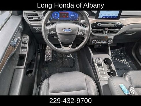 Used 2020 Ford Escape Titanium w/ Titanium Premium Package 2.0 AWD/4WD image 21