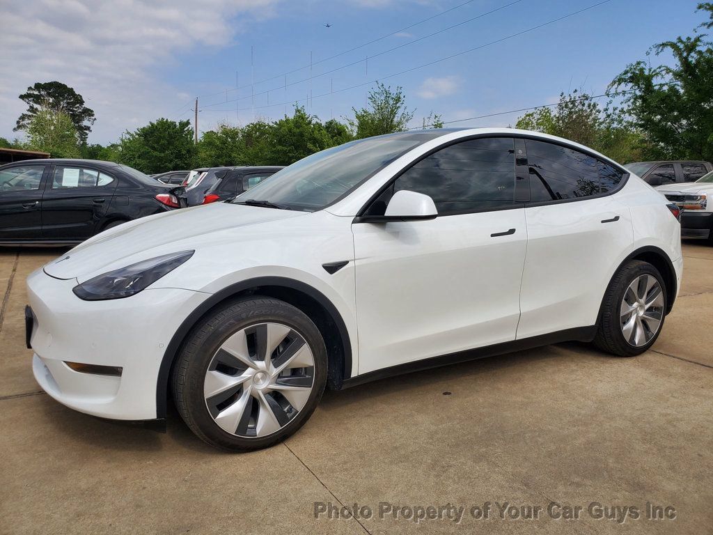 Used 2022 Tesla Model Y Long Range AWD/4WD image 1