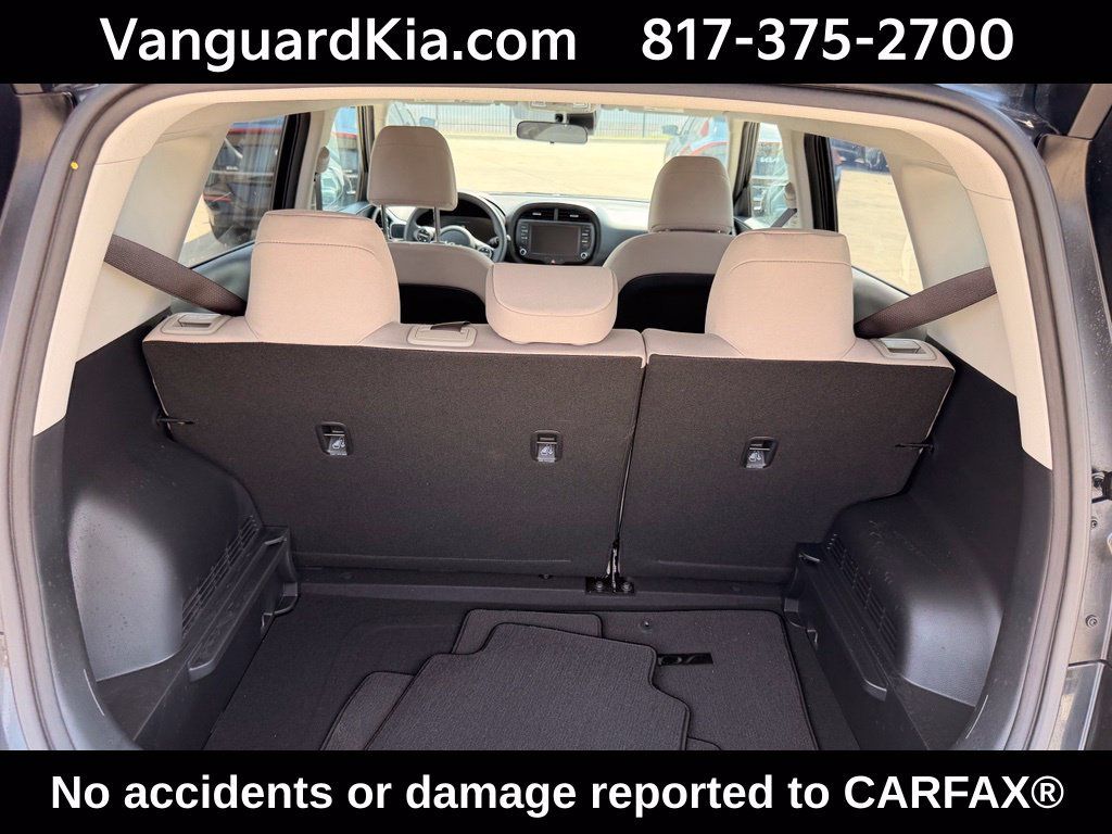 Certified 2023 Kia Soul LX FWD image 16