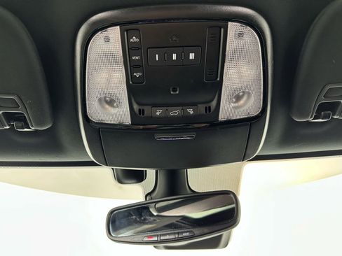 Used 2022 Dodge Durango GT image 40