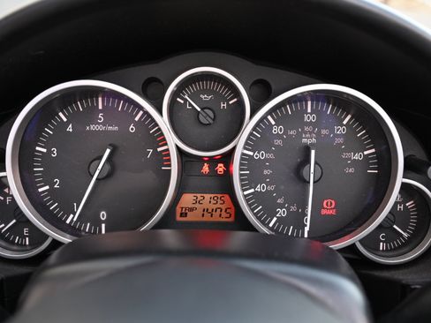 Used 2007 MAZDA MX-5 Miata Touring w/ Suspension Pkg image 27