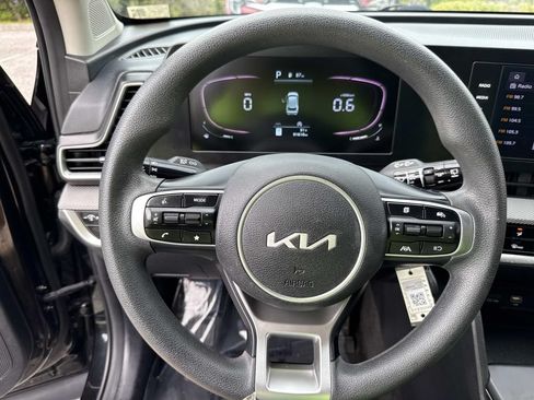 Used 2023 Kia Sportage LX FWD image 39