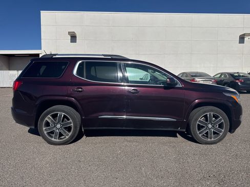 Used 2017 GMC Acadia Denali AWD/4WD image 4
