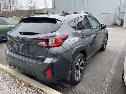 Used 2025 Subaru Crosstrek 2.0i Premium AWD/4WD image 2